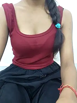 Snapshot of cute_parii_ chatting on 09.12.25 cute parii online show from 09.12.25