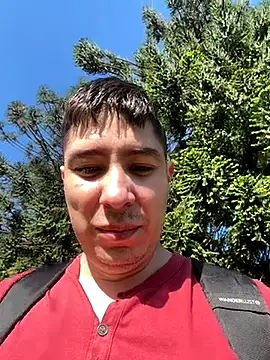 Snapshot of 9999Alez chatting on 10.18.25 9999Alez online show from 10.18.25