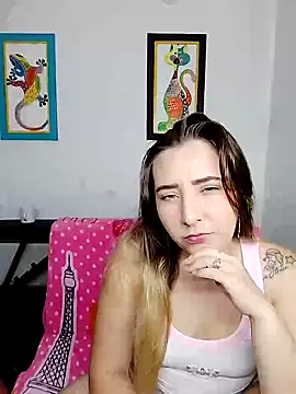 Snapshot of isabella_lovem chatting on 11.09.25 isabella lovem online show from 11.09.25