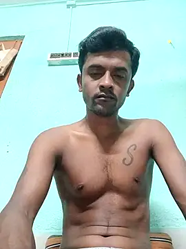 Snapshot of ShinuRoy chatting on 09.18.25 ShinuRoy online show from 09.18.25