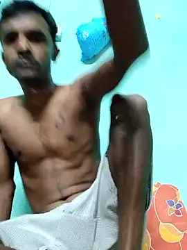 Snapshot of ShinuRoy chatting on 09.28.25 ShinuRoy online show from 09.28.25