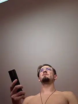 Snapshot of AndrewAndrew997 chatting on 11.02.25 AndrewAndrew997 online show from 11.02.25