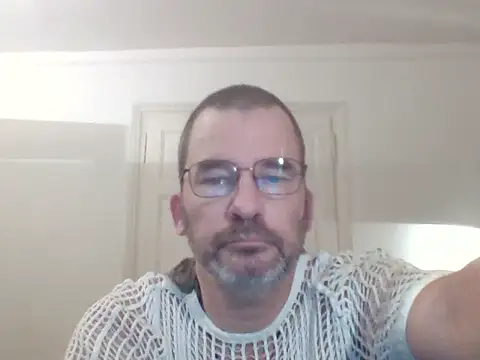 Snapshot of stallionrider88 chatting on 10.18.25 stallionrider88 online show from 10.18.25