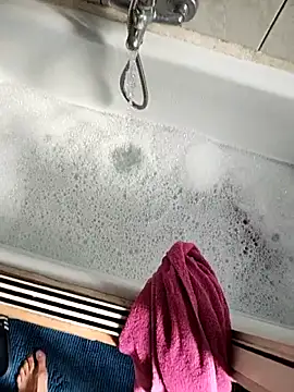 Snapshot of Ericketaurore chatting on 09.16.25 Ericketaurore online show from 09.16.25