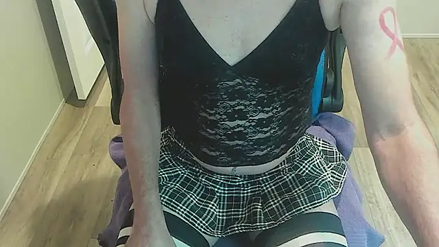 Snapshot of Allie_Kat chatting on 09.14.25 Allie Kat online show from 09.14.25