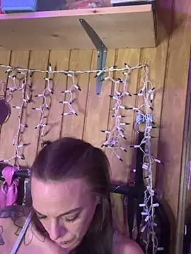 Snapshot of Kacinichole chatting on 10.10.25 Kacinichole online show from 10.10.25