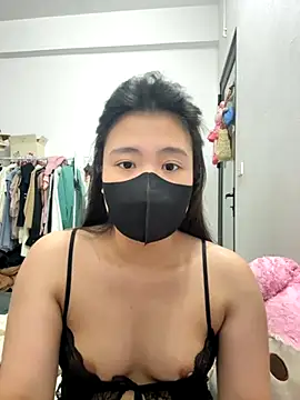 Snapshot of ____Vanessa___ chatting on 10.24.25 Vanessa online show from 10.24.25