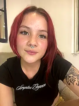 Snapshot of julse_ chatting on 10.18.25 julse  online show from 10.18.25