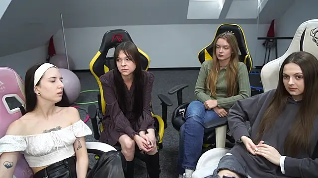 Snapshot of _Lili_054 chatting on 09.25.25  Lili 054 online show from 09.25.25