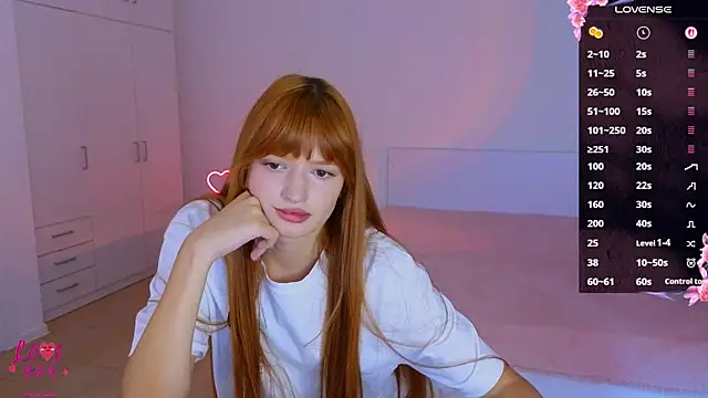 Snapshot of CuteAriel7 chatting on 09.11.25 CuteAriel7 online show from 09.11.25