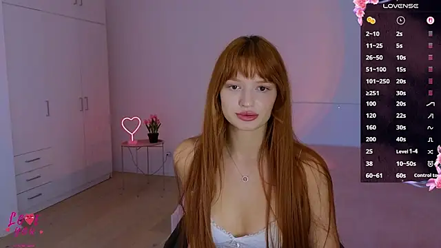 Snapshot of CuteAriel7 chatting on 09.16.25 CuteAriel7 online show from 09.16.25