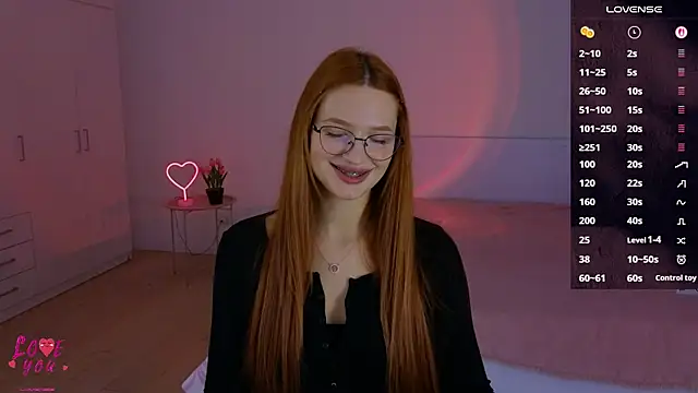 Snapshot of CuteAriel7 chatting on 10.09.25 CuteAriel7 online show from 10.09.25