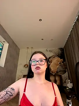 RubySkye online show from 09.22.25