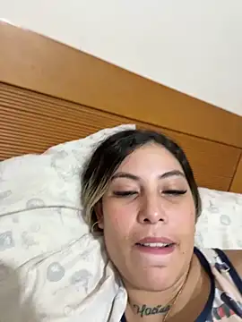 Snapshot of obedient_whore_messyy chatting on 09.17.25 obedient whore messyy online show from 09.17.25