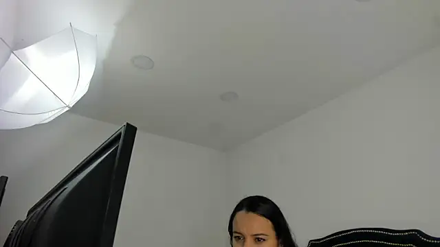 Snapshot of MariaSofiaGomez chatting on 10.30.25 MariaSofiaGomez online show from 10.30.25