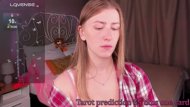 Snapshot of VesperaCeleste chatting on 09.12.25 VesperaCeleste online show from 09.12.25