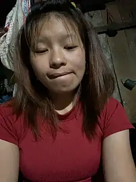 Snapshot of Mai_bb chatting on 10.15.25 Mai bb online show from 10.15.25