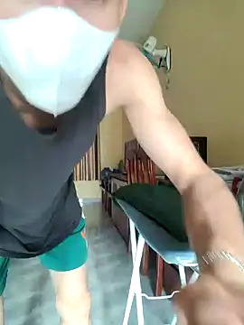 Snapshot of thienlong05 chatting on 11.05.25 thienlong05 online show from 11.05.25