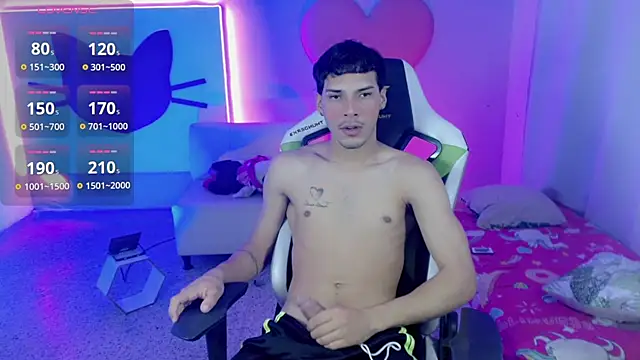 Snapshot of yankees_ chatting on 10.03.25 yankees online show from 10.03.25