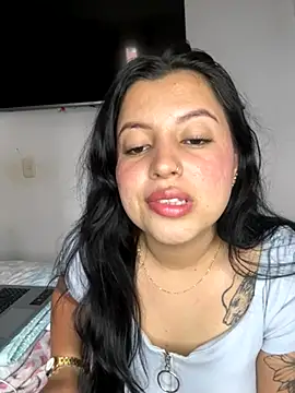 Snapshot of Emma_2903 chatting on 09.20.25 Emma 2903 online show from 09.20.25