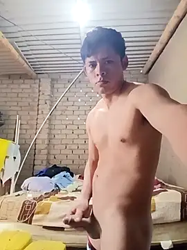 Snapshot of Gustavo1135e chatting on 10.01.25 Gustavo1135e online show from 10.01.25