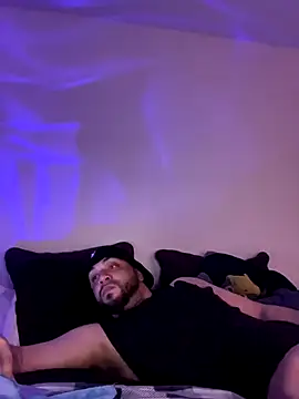 Snapshot of Brownroyal chatting on 09.24.25 Brownroyal online show from 09.24.25