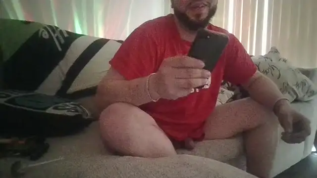 Snapshot of Brownroyal chatting on 10.18.25 Brownroyal online show from 10.18.25