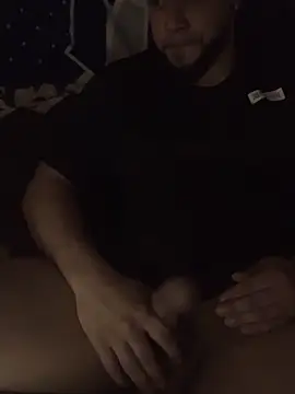 Snapshot of Brownroyal chatting on 10.20.25 Brownroyal online show from 10.20.25