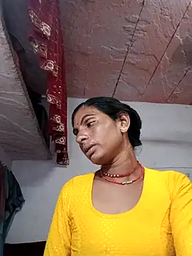 Snapshot of Mansi_ji chatting on 10.02.25 Mansi ji online show from 10.02.25