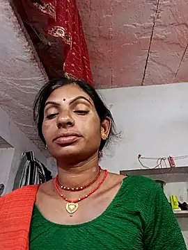 Snapshot of Mansi_ji chatting on 10.11.25 Mansi ji online show from 10.11.25