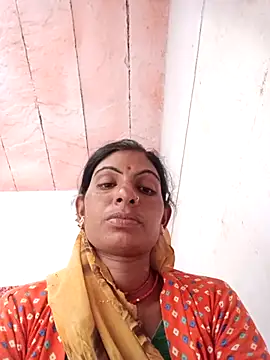 Snapshot of Mansi_ji chatting on 10.18.25 Mansi ji online show from 10.18.25