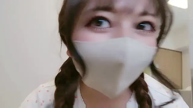 Snapshot of JP_Momo_o0 chatting on 09.18.25 JP Momo o0 online show from 09.18.25