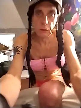 Snapshot of Lollacum3l chatting on 10.19.25 Lollacum3l online show from 10.19.25