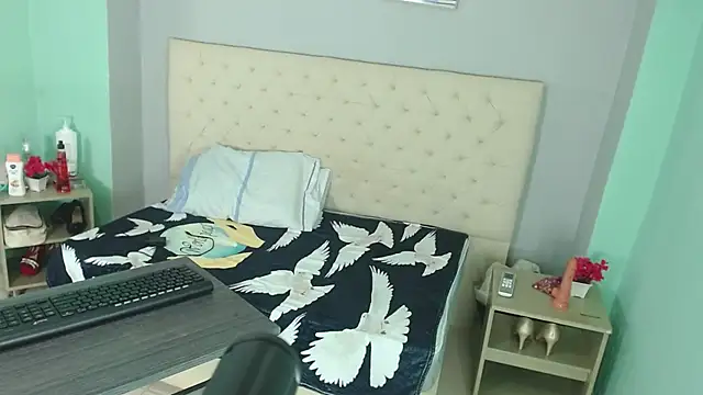 salome aguilar online show from 09.27.25