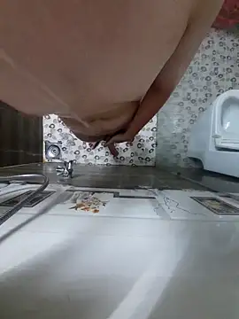 Snapshot of winter0cold_ chatting on 10.07.25 winter0cold  online show from 10.07.25