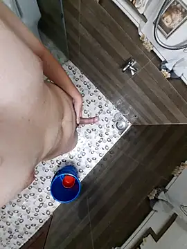 Snapshot of winter0cold_ chatting on 10.10.25 winter0cold  online show from 10.10.25