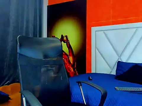 Snapshot of adrian_ray chatting on 09.24.25 adrian ray online show from 09.24.25