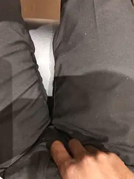 Snapshot of DarkSkiined chatting on 10.29.25 DarkSkiined online show from 10.29.25