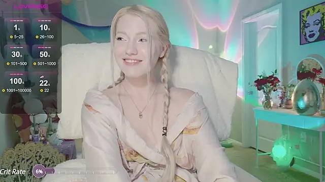 Snapshot of Talulaa chatting on 03.02.25 Talulaa online show from 03.02.25