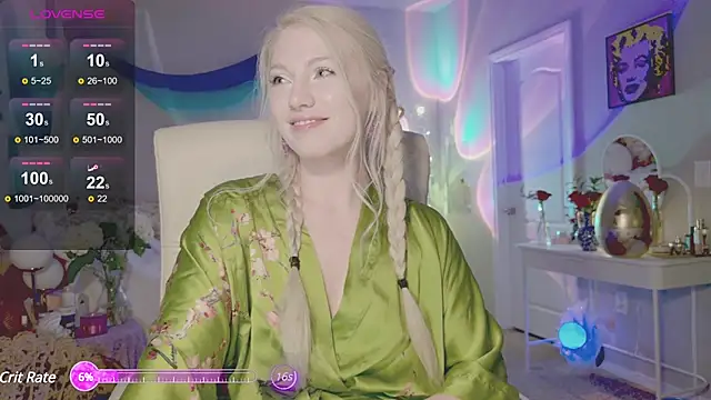 Snapshot of Talulaa chatting on 03.08.25 Talulaa online show from 03.08.25