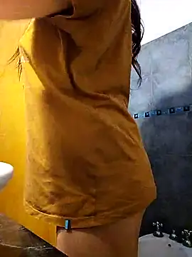 Snapshot of isabella931054 chatting on 11.08.25 isabella931054 online show from 11.08.25