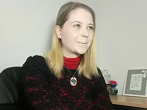 LydiaYoung online show from 09.11.25