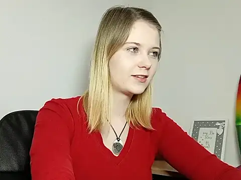 LydiaYoung online show from 09.16.25