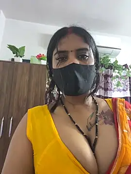 Snapshot of V-Hot-Sweti chatting on 10.09.25 V-Hot-Sweti online show from 10.09.25