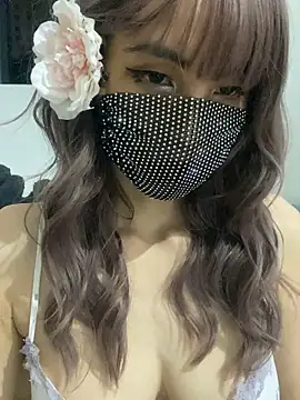 Snapshot of _Rin_hot chatting on 09.10.25 Rin hot online show from 09.10.25