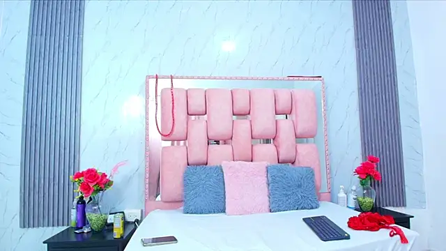 Snapshot of SofiaSommers chatting on 11.10.25 SofiaSommers online show from 11.10.25