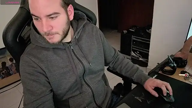 Snapshot of Paul00474 chatting on 09.26.25 Paul00474 online show from 09.26.25