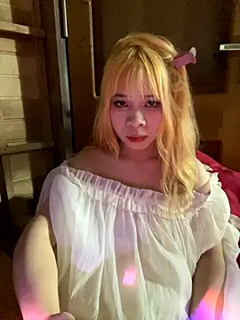 Snapshot of swallow-nice chatting on 09.21.25 swallow-nice online show from 09.21.25