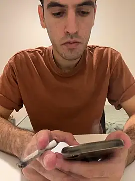 Snapshot of dino2603 chatting on 09.08.25 dino2603 online show from 09.08.25