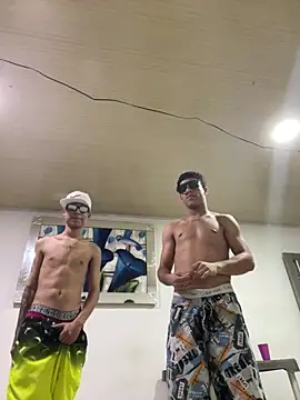 Snapshot of spicyboysvenezuelan chatting on 11.03.25 spicyboysvenezuelan online show from 11.03.25